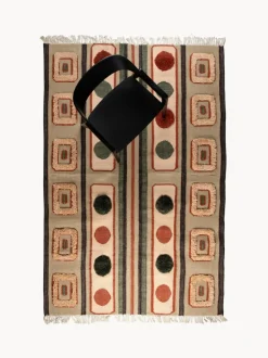 Alfombra artesanal con borlas Haydon, tamaños diferentes