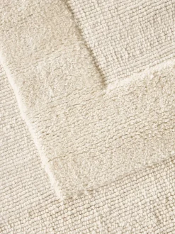 Alfombra artesanal de algodón texturizada Dania
