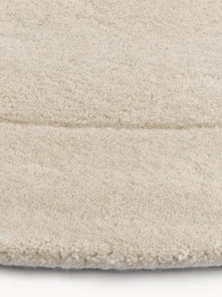 Alfombra artesanal de lana con forma orgánica Kadey