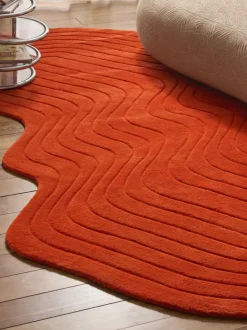 Alfombra artesanal de lana con forma orgánica Aliza