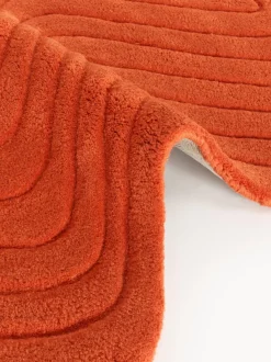 Alfombra artesanal de lana con forma orgánica Aliza