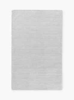 Alfombra artesanal de pelo largo texturizada Wes
