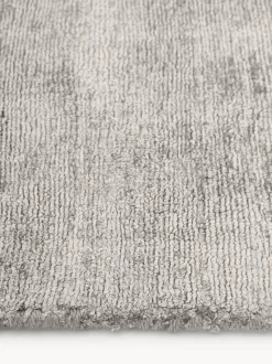 Alfombra artesanal de viscosa Jane