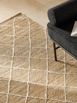 Alfombra artesanal de yute Kunu