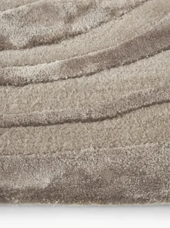 Alfombra artesanal texturizada de pelo corto Winola