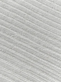Alfombra corredor artesanal de pelo largo texturizada Wes