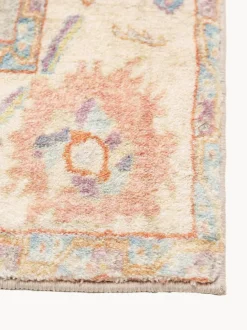 Alfombra corredor con motivos ornamentales Mara