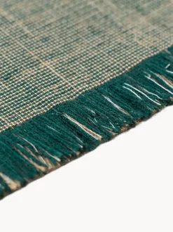 Alfombra corredor de pelo corto con flecos de diseño Folkform Monochrome