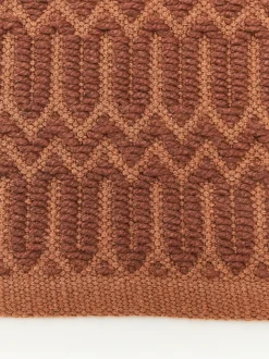 Alfombra corredor exterior artesanal con estampado geométrico Rune