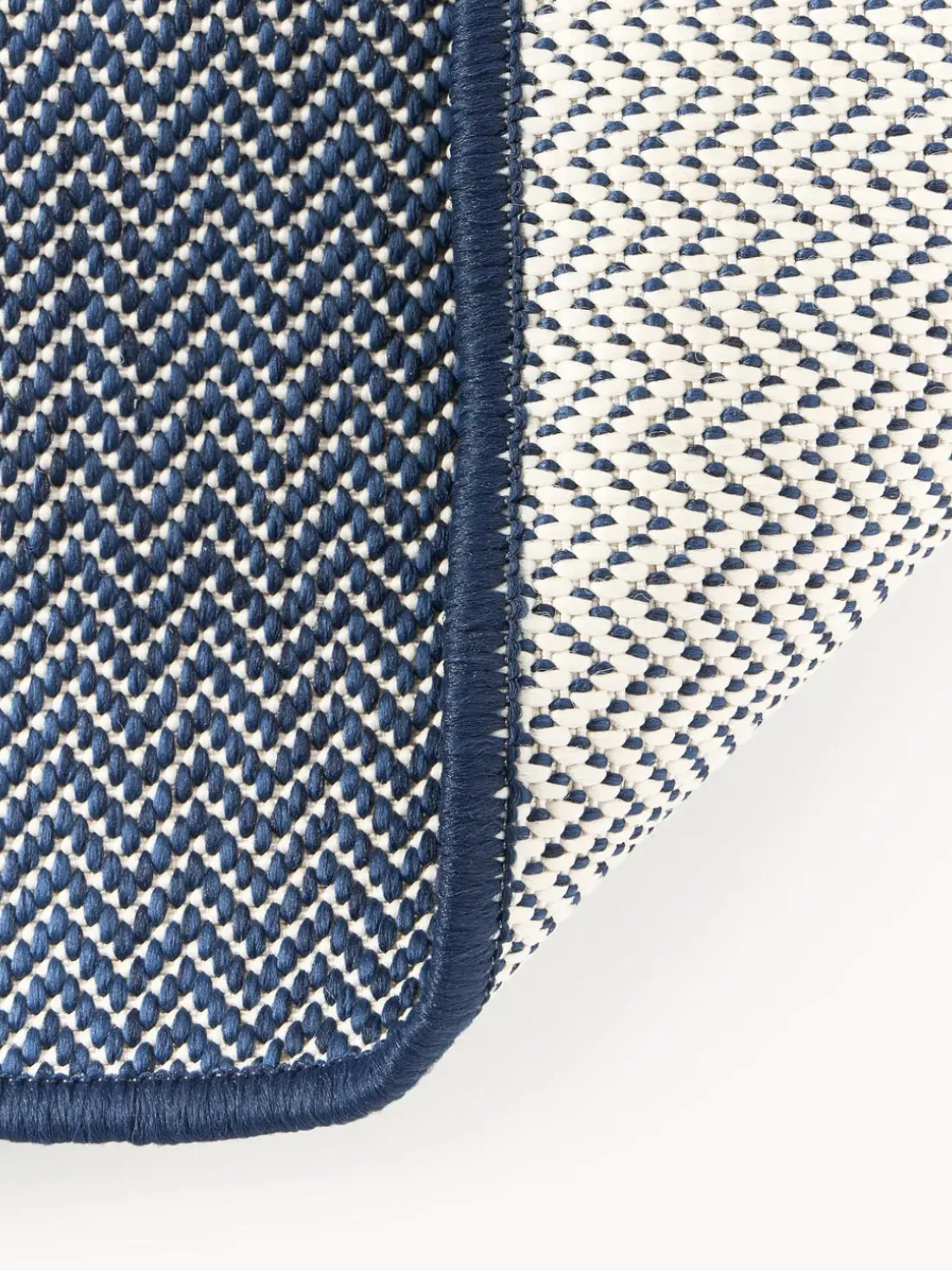 Alfombra corredor exterior reversible en zigzag Cort