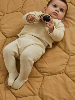 Alfombra de juegos artesanal con juguetes sonajeros Honeycomb