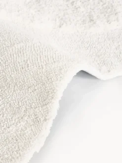 Alfombra esponjosa con forma orgánica Kyla