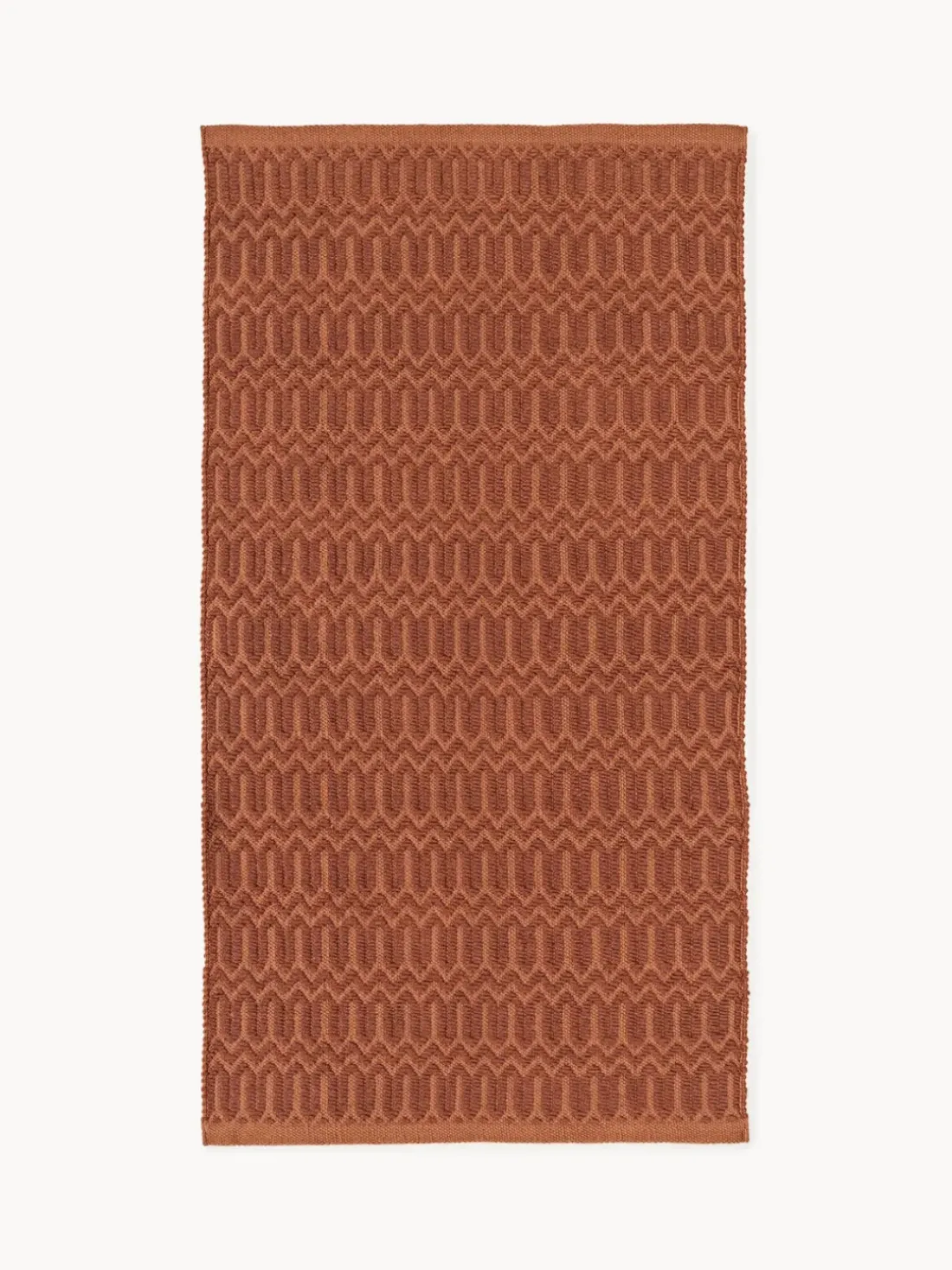 Alfombra exterior artesanal con estampado geométrico Rune