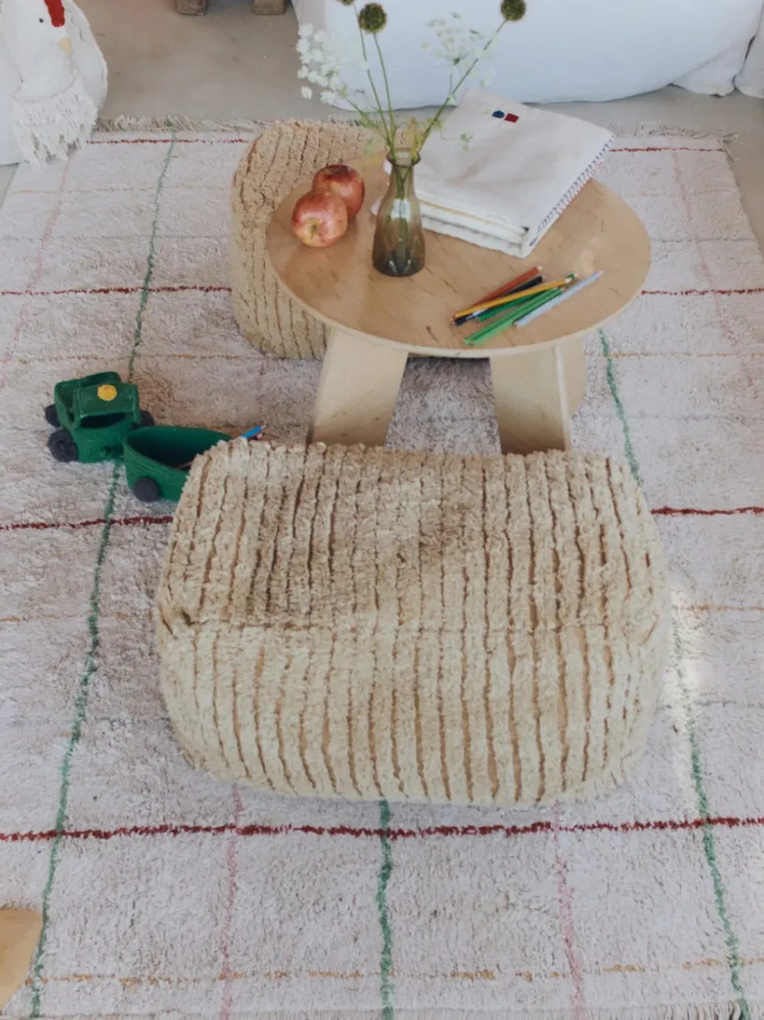 Alfombra infantil artesanal Lines, lavable, tamaños diferentes