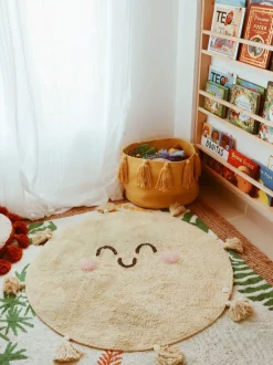 Alfombra infantil artesanal con borlas You're My Sunshine, lavable