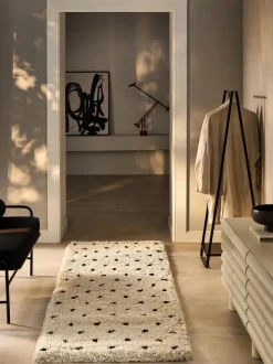 Alfombra mullida artesanal de pelo largo Ayana