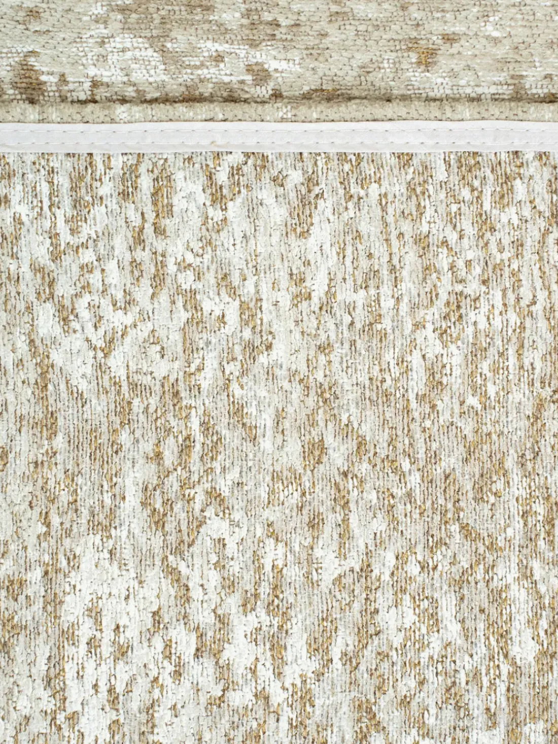 Alfombra tejida Jacquard Virgin Land