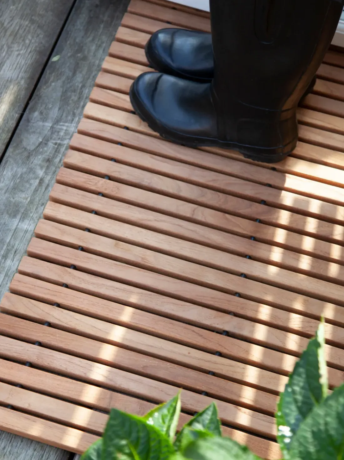 Alfombrilla de baño de madera de teca Anna