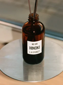 Ambientador con varillas Hinoki (cítricos, pimienta negra)
