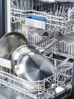 Batería de cocina de 3 capas KitchenAid, 7 pzas.
