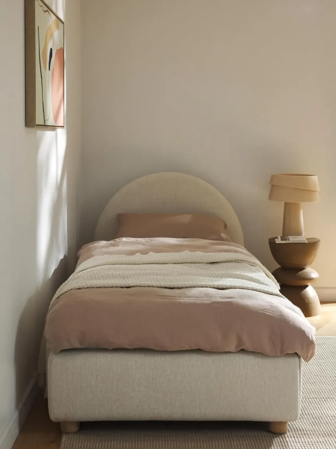 Cama individual Ebba, con espacio de almacenamiento
