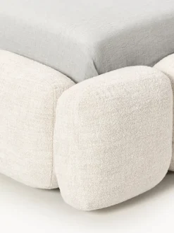 Cama individual tapizada en borreguillo bouclé con espacio de almacenamiento Tayla