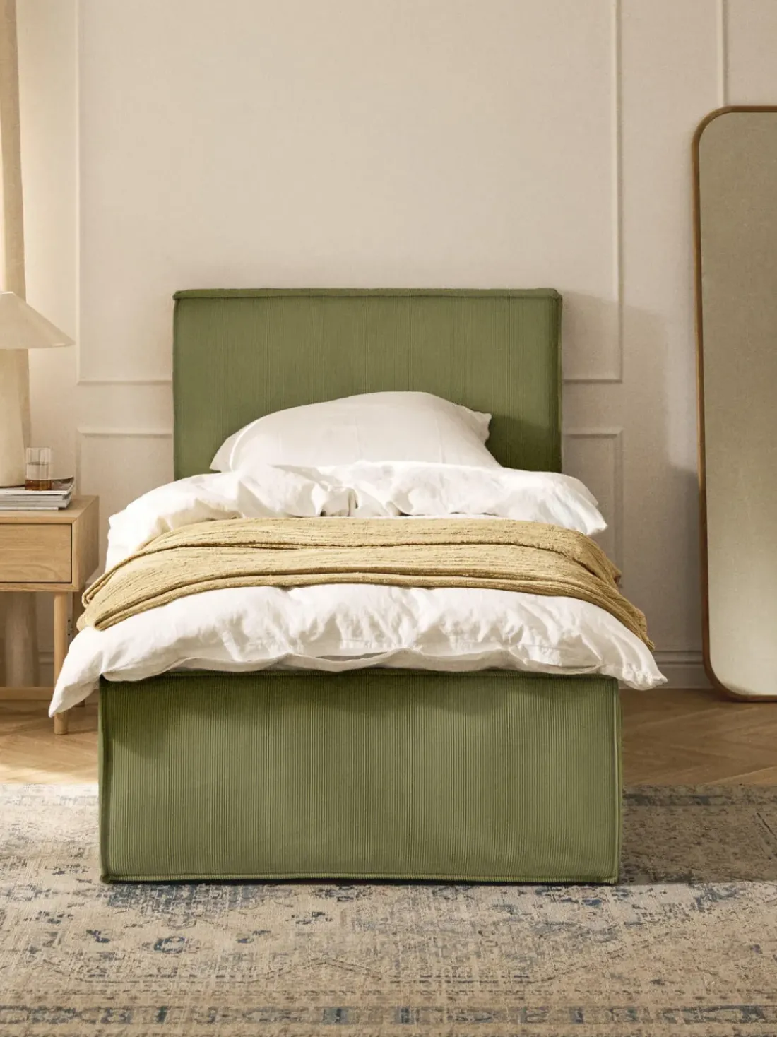 Cama tapizada de pana Dream