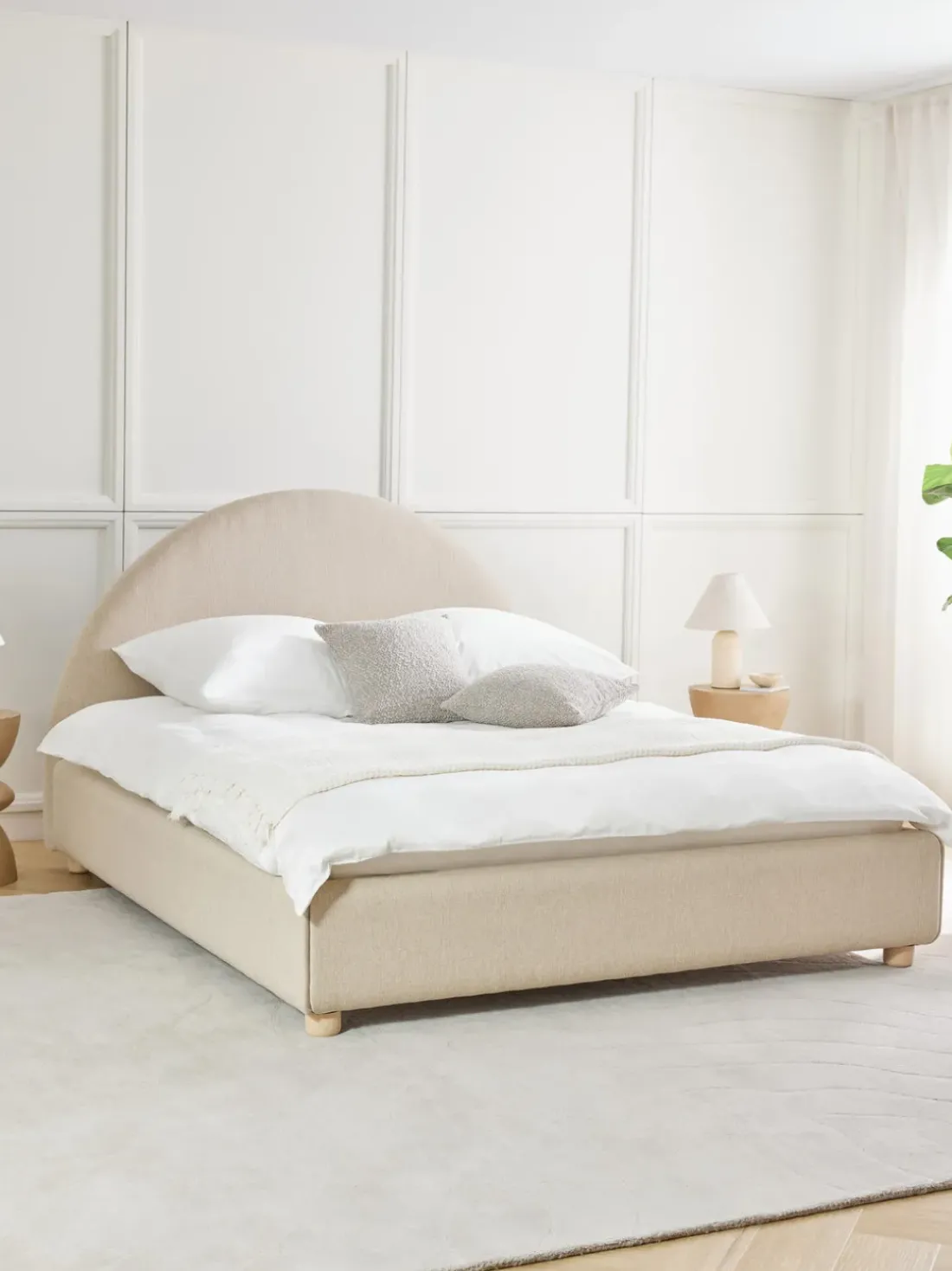 Cama tapizada Ebba, con espacio de almacenamiento
