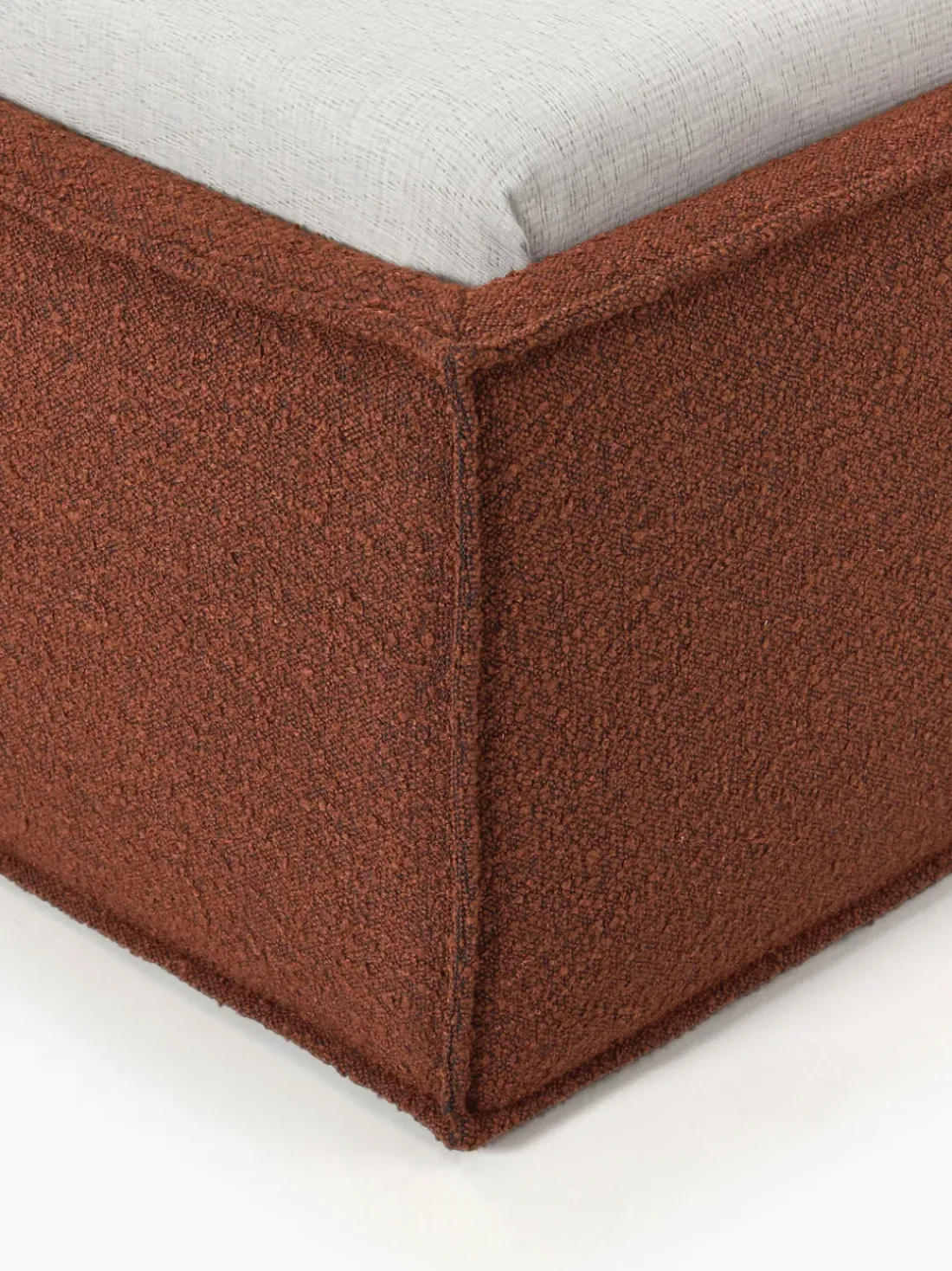 Cama tapizada en tejido bouclé con espacio de almacenamiento Dream