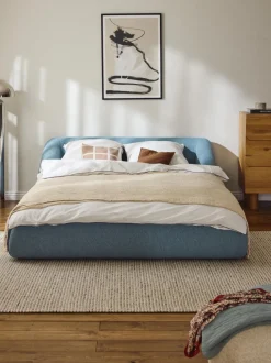 Cama tapizada en tejido bouclé Sofia