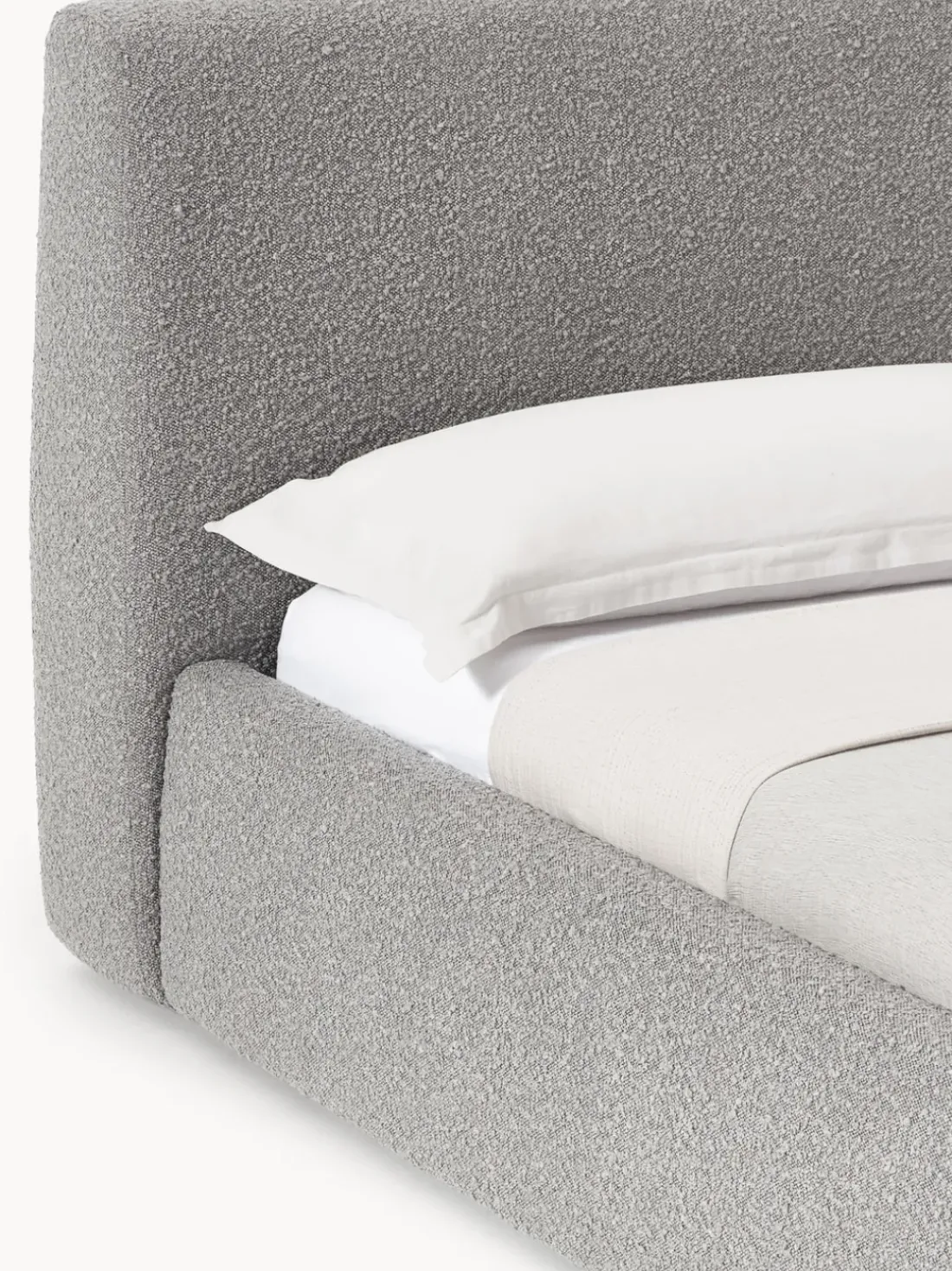 Cama tapizada en tejido bouclé Cloud