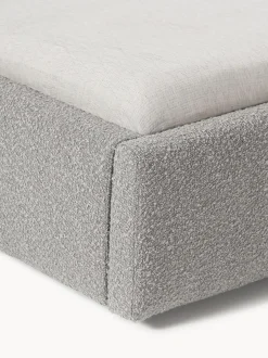 Cama tapizada en tejido bouclé Cloud