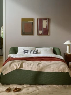 Cama tapizada en tejido bouclé Sofia