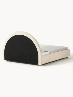 Cama tapizada en tejido bouclé Ebba