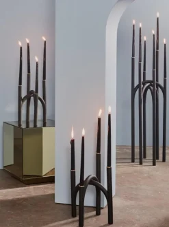 Candelabro grande de metal Angui