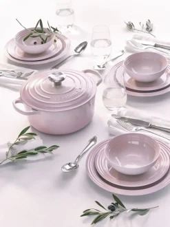 Cazuela redonda de hierro fundido Signature Collection