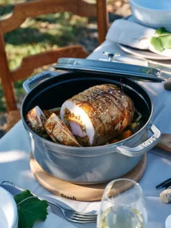 Cocotte redonda de hierro fundido La Cocotte