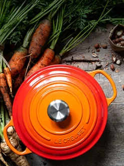Cocotte redondo de hierro fundido Signature Collection