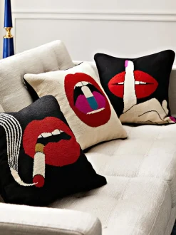 Cojín artesanal de lana Lips Hush