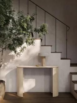 Consola de madera Inola