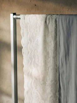 Cortinas transparentes con dobladillo Lacina, 2 uds.