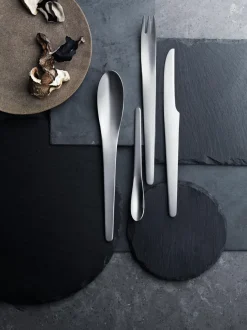 Cubertería muy pulida Arne Jacobsen, tamaños diferentes