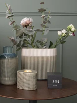 Despertador LED Cube, con conexión USB