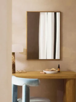 Espejo de pared de roble Avery