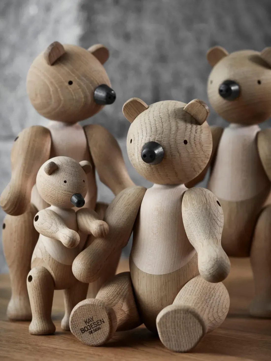 Figura decorativa de madera de roble artesanal Bär