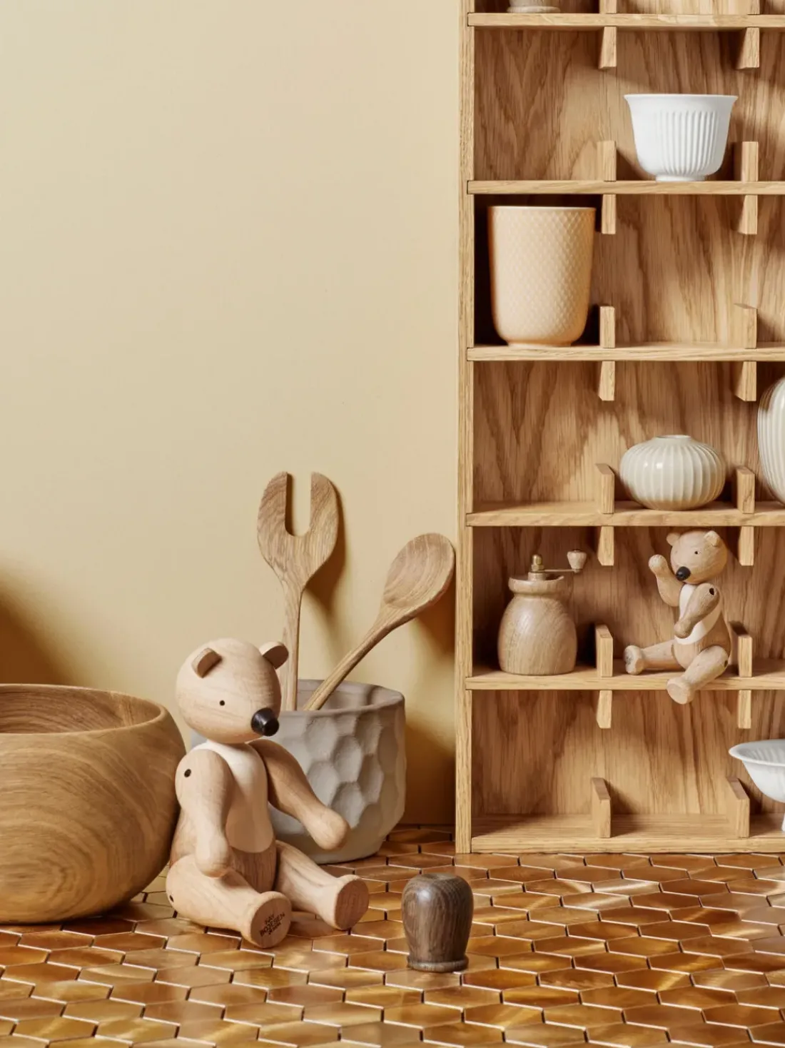Figura decorativa de madera de roble artesanal Bär