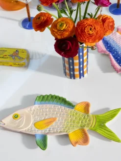 Fuente artesanal de dolomita Fish, 32 x 13 cm