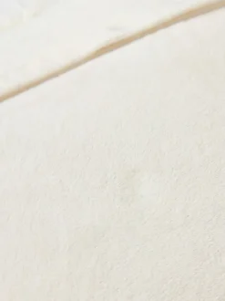 Funda de cojín de pelo sintético rizado Morten