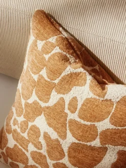 Funda de cojín en tejido bouclé y chenilla Nenda