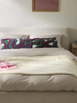 Funda de cojín grande artesanal con tejido capitoné Jiri